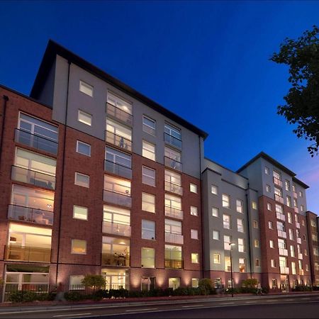 Rent Luxuri - Luxury 2 Bed Apartment Leicester Exterior photo