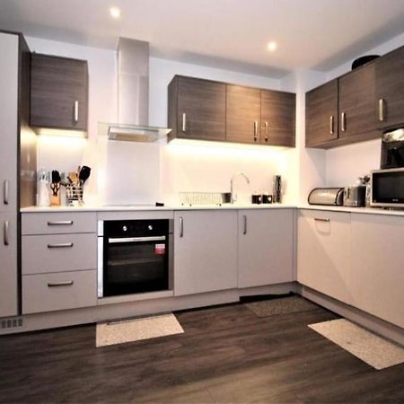 Rent Luxuri - Luxury 2 Bed Apartment Leicester Exterior photo